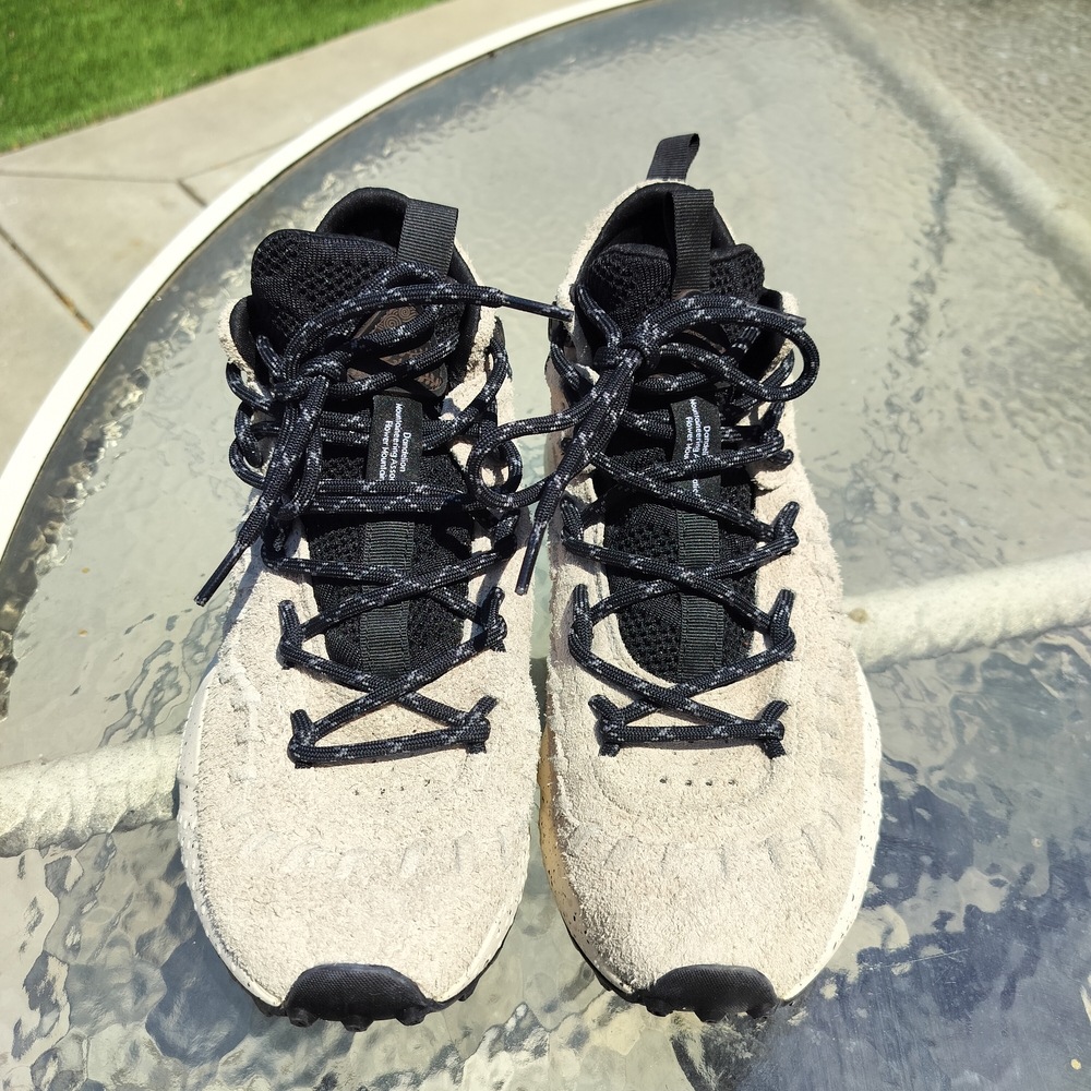 Stylish Men's Athletic Shoes in Black and Tan - Picture 1 of 15